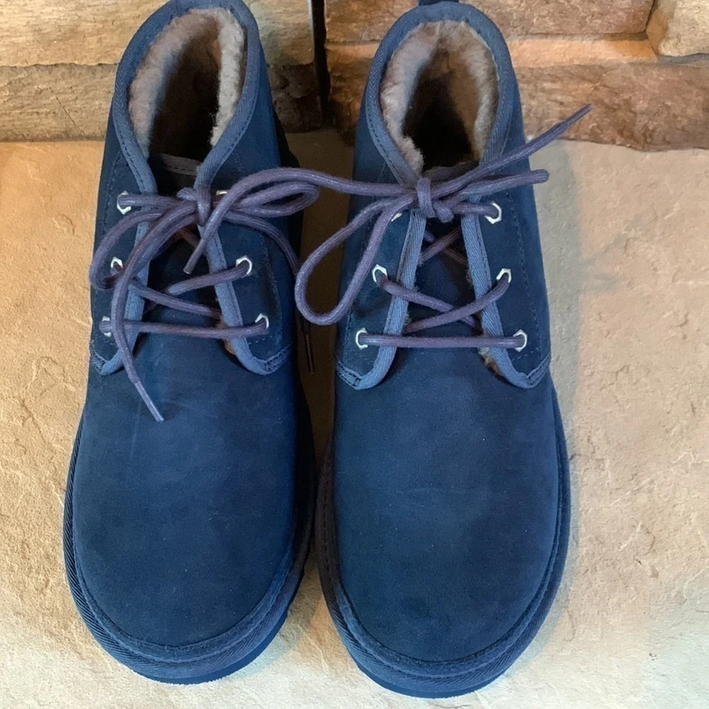 Ugg size 11 blue suede wool  lined lace up boots